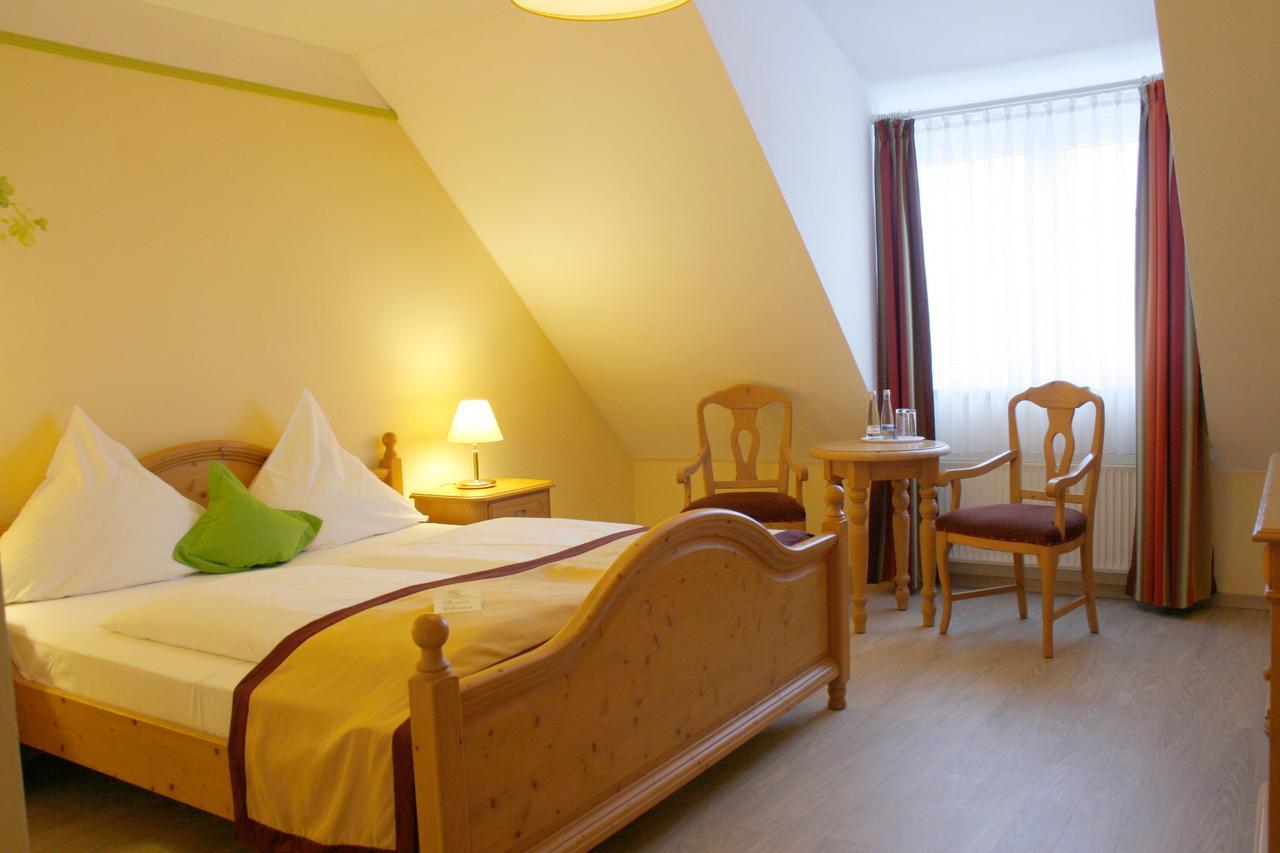 Hotel Speeter Weisenheim am Berg Zewnętrze zdjęcie