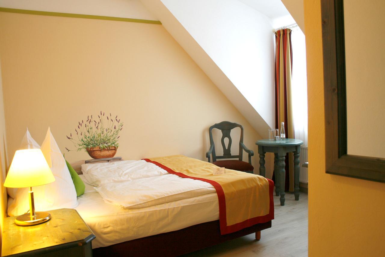 Hotel Speeter Weisenheim am Berg Zewnętrze zdjęcie